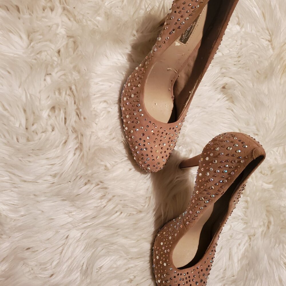 INC INTERNATIONAL CONCEPTS STUDDED PUMPS